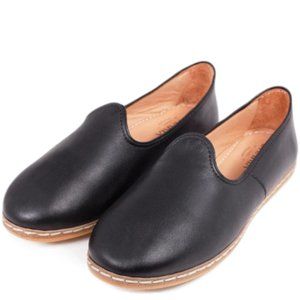 Charix Classic Loafer Black Leather Size 39